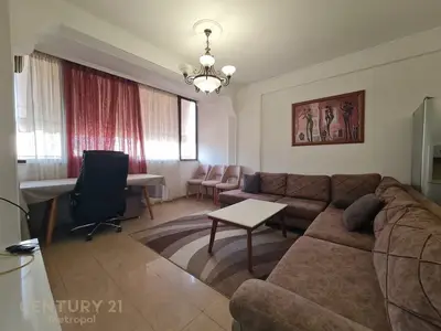 Appartamento 2+1 in affitto a Rruga Him Kolli, Tirana, 82 m². Foto 2 di 7