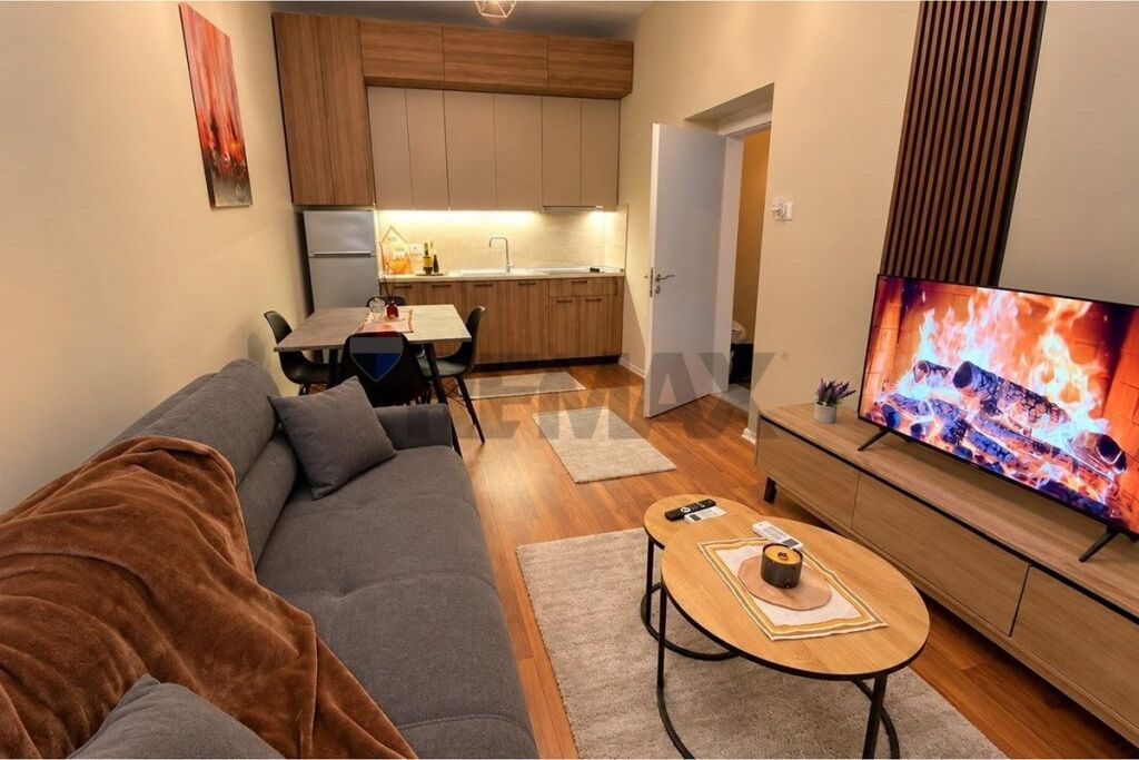 Apartment for rent in Blloku, Tirana, 54 m²