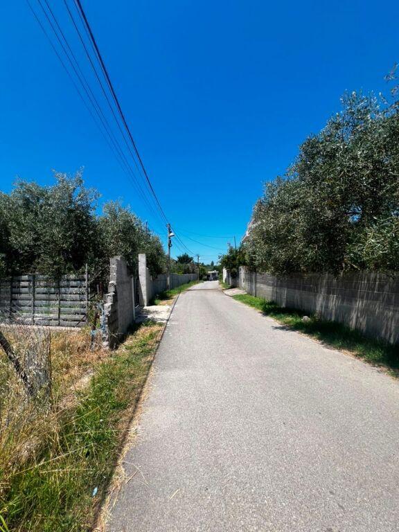 Tokë në shitje në Tregu i Makinave Shënavlash, Durrës, 1 200 m². Foto 4 nga 5