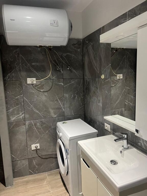 Studio for rent in Rruga e Durrësit, Tirana, 40 m². Photo 3 of 3