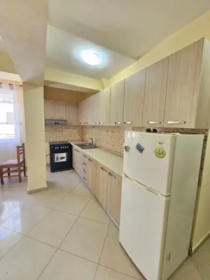 Apartament 1+1 në shitje në Pallati i Sportit Ramazan Njala, Durrës, 56 m². Foto 11 nga 12