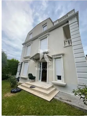 Vilë me qera në TEG, Tiranë, 450 m². Foto 2 nga 8
