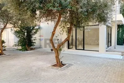 Dyqan në shitje në Rruga Thanas Ziko, Tiranë, 50 m². Foto 2 nga 7