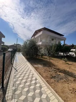 Villa in affitto a Shkozet, Durazzo, 95 m². Foto 1 di 5