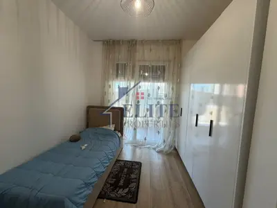Apartament 2+1 me qera në Ish Fusha e Aviacionit, Tiranë, 95 m². Foto 8 nga 11