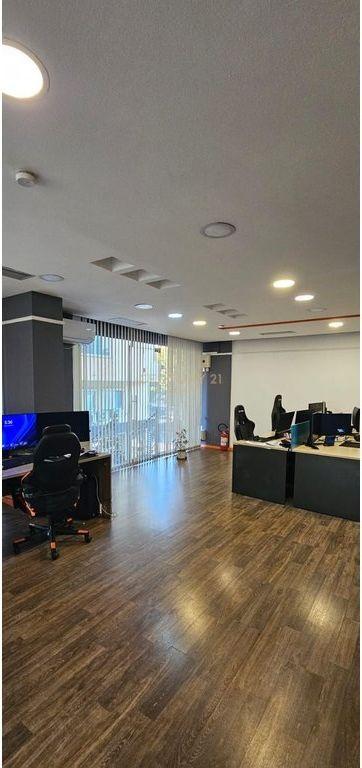 Apartment 3+1 for rent in Libri Universitar, Tirana, 151 m²