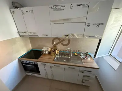 Apartament 1+1 në shitje në Xhamllik, Tiranë, 60 m². Foto 2 nga 5