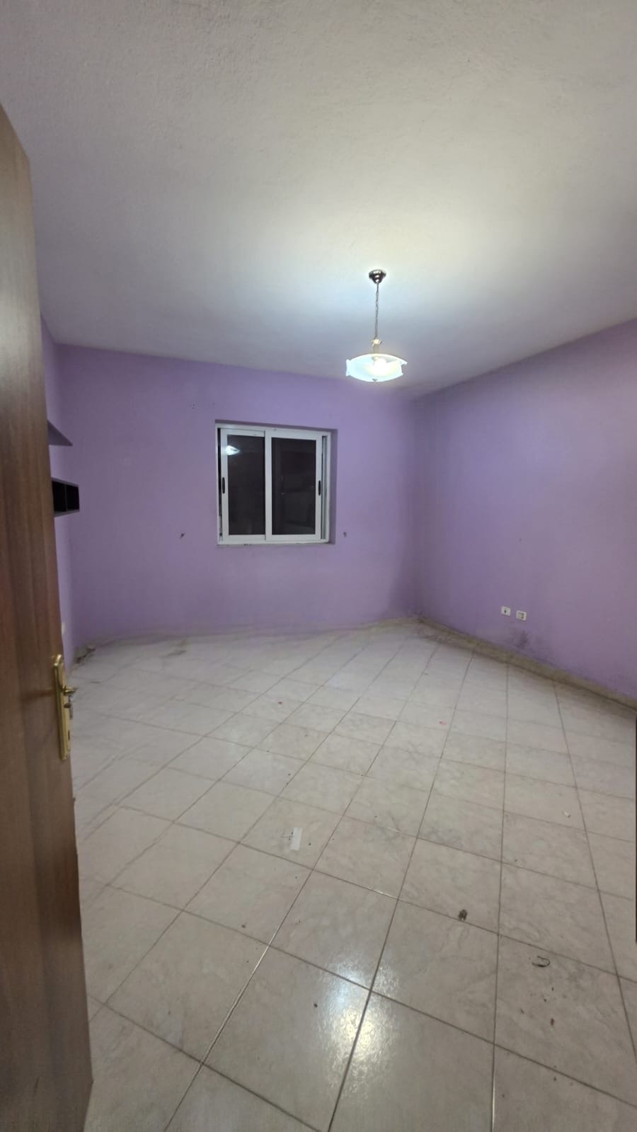 Apartament 3+1 në shitje në Komuna e Parisit, Tiranë, 163 m². Foto 1 nga 6