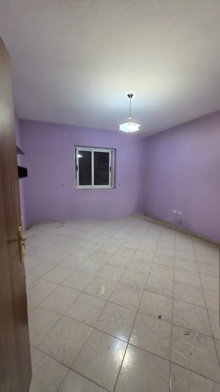 Apartament 3+1 në shitje në Komuna e Parisit, Tiranë, 163 m². Foto 1 nga 6