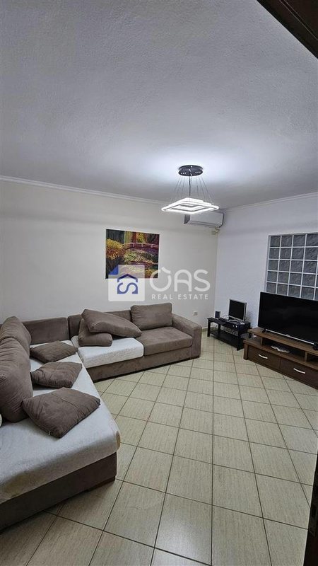 Appartamento 2+1 in affitto a Rruga Memo Meto, Tirana, 67 m²