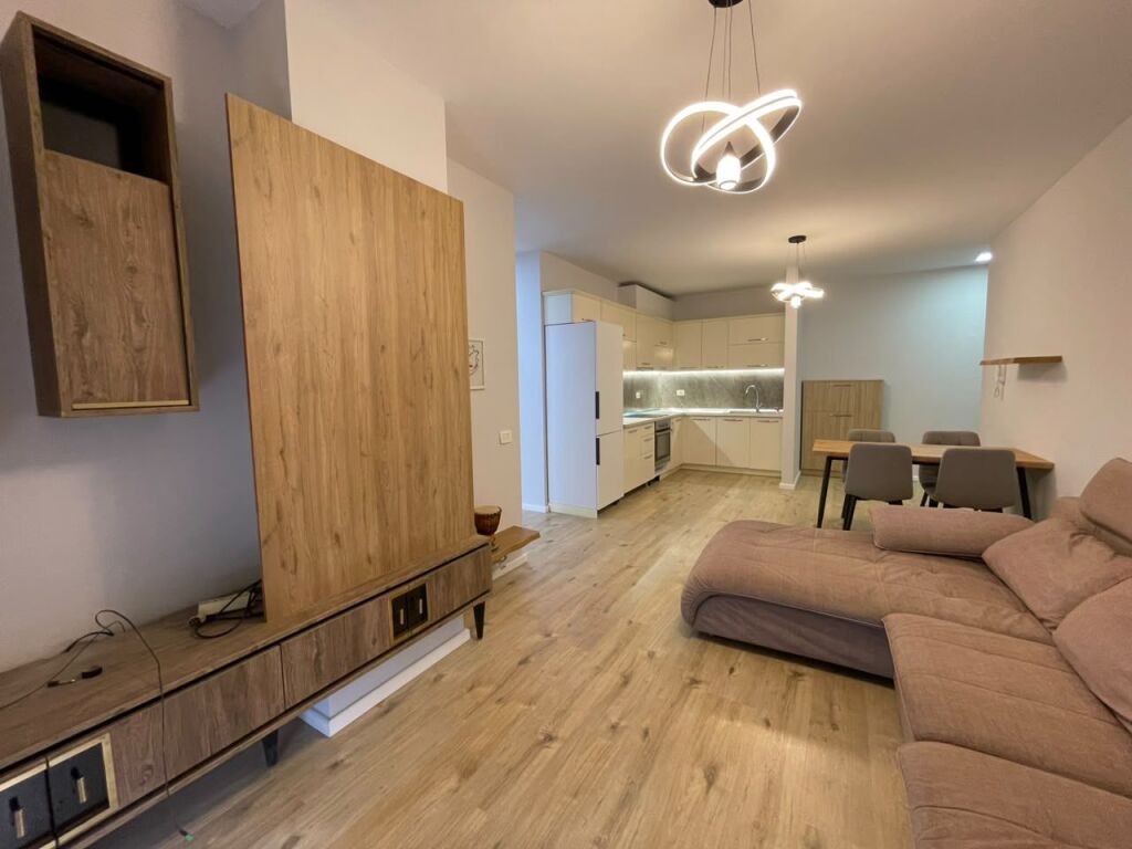 Apartment 2+1 for rent in Rruga e Kavajës, Tirana, 100 m². Photo 2 of 3