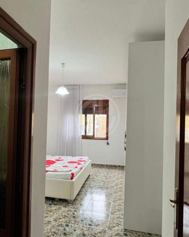 Apartament me qera në Spar Tregu industrial, Durrës, 120 m². Foto 5 nga 8