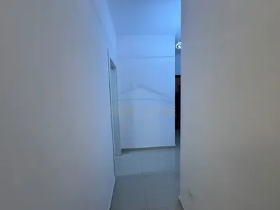 Ambient biznesi me qera në Rruga e Kavajës, Tiranë, 80 m². Foto 7 nga 10