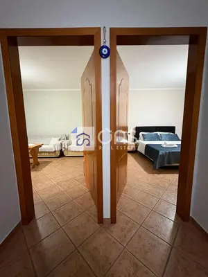 Apartament 1+1 me qera në Laprakë, Tiranë, 71 m². Foto 3 nga 9