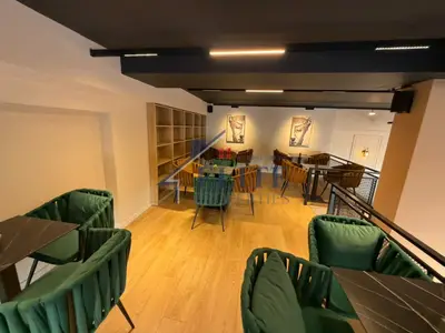 Lokal me qera në Ish Fusha e Aviacionit, Tiranë, 100 m². Foto 3 nga 5