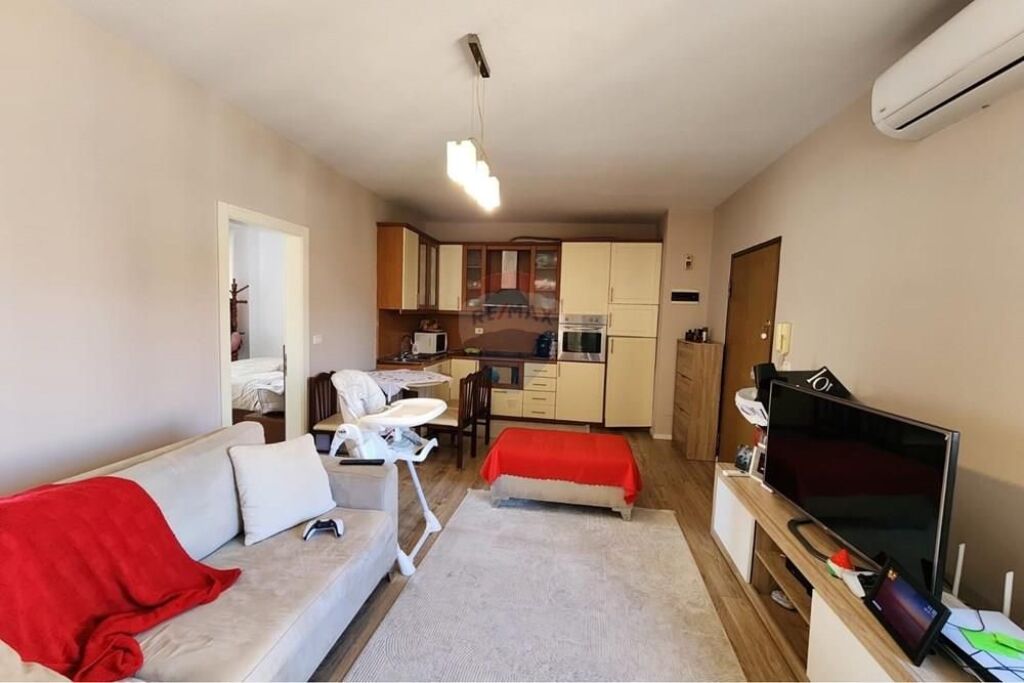 Appartamento in vendita a Rruga Irfan Tomini, Tirana, 74 m². Foto 1 di 3