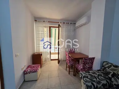 Apartament 1+1 me qera në Bulevardi Zogu I, Tiranë, 54 m². Foto 7 nga 7