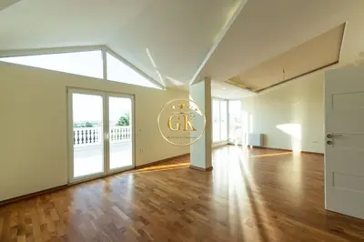 Vilë në shitje në Rrashbull, Durrës, 340 m². Foto 5 nga 12