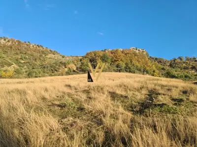 Tokë në shitje në Petrelë, Tiranë, 100 m². Foto 2 nga 2