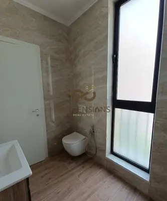 Vilë me qera në Rruga e Elbasanit, Tiranë, 360 m². Foto 5 nga 6