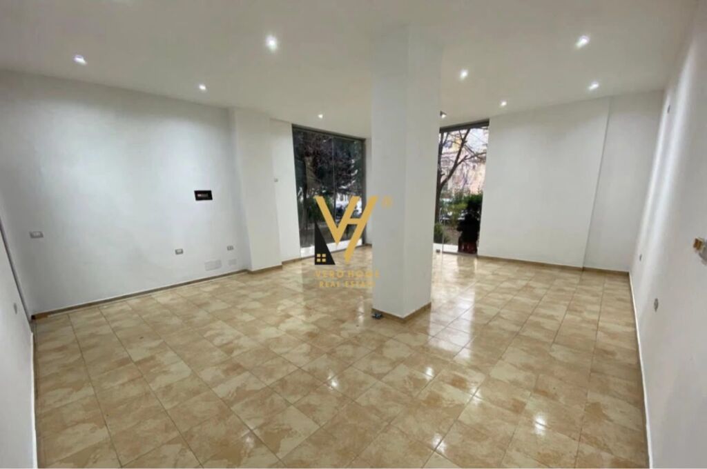 Ambient biznesi me qera në Yzberisht, Tiranë, 55 m². Foto 1 nga 2