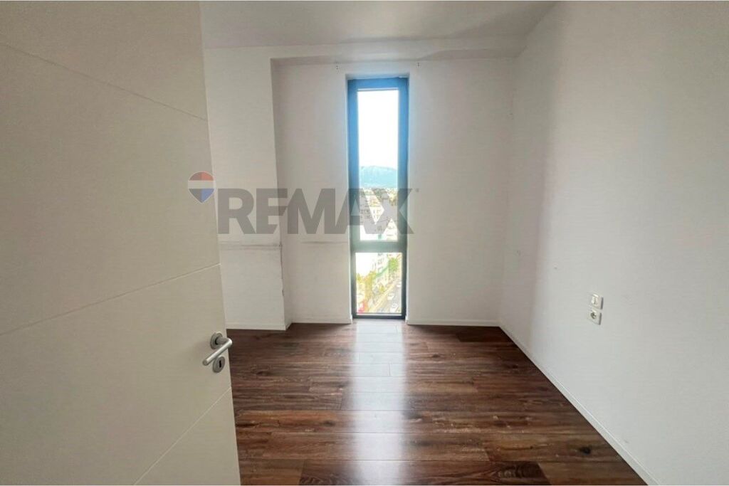 Ufficio in affitto a Rruga e Elbasanit, Tirana, 125 m². Foto 2 di 3