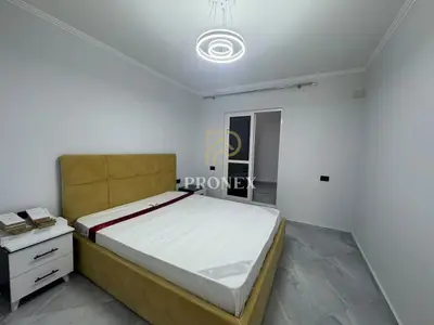 Apartament 1+1 me qera në Bulevardi Zhan D’Ark, Tiranë, 60 m². Foto 5 nga 8