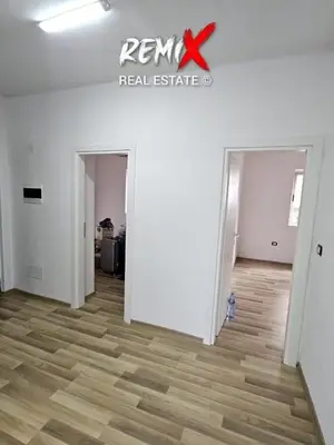 Commercial space for sale in Rruga Mujo Ulqinaku, Durrës, 80 m². Photo 2 of 6