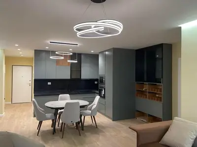 Apartament 2+1 me qera në Rruga Hajredin Haxhiraj, Vlorë, 110 m². Foto 2 nga 12
