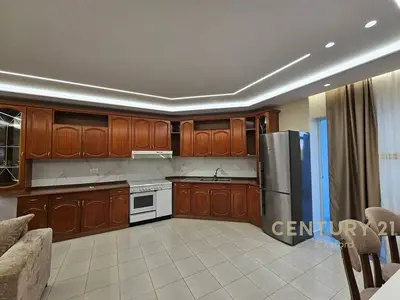 Apartament 2+1 me qera në Rruga Dritan Hoxha, Tiranë, 95 m². Foto 3 nga 9