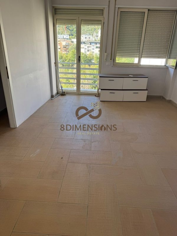 Appartamento 2+1 in affitto a Liqeni i Thatë, Tirana, 109 m²
