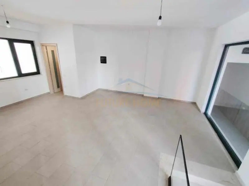 Shop for sale in Green City, Tirana, 44 m²