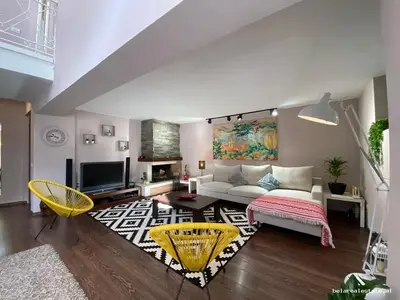 Appartamento 3+1 in affitto a Blloku, Tirana, 250 m². Foto 3 di 12