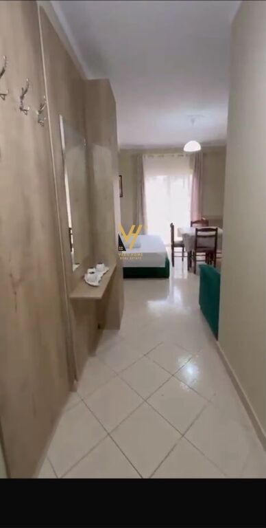 Studio for sale in Lungomare, Vlorë, 40 m². Photo 3 of 3