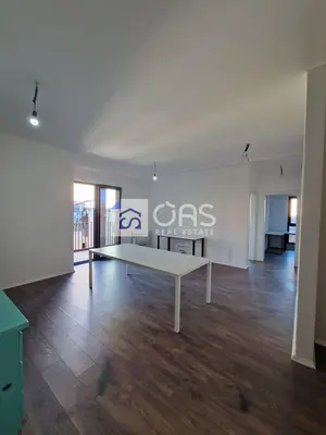 Ufficio in affitto a Rruga e Kavajës, Tirana, 103 m². Foto 3 di 6