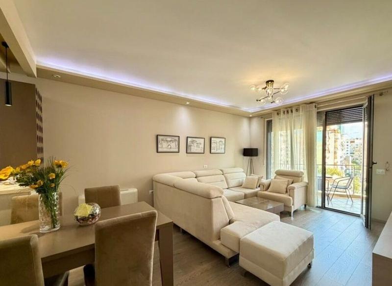 Appartamento 2+1 in vendita a Rruga e Kosovarëve, Tirana, 112 m²