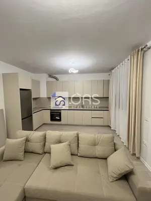 Apartament 2+1 me qera në Astir, Tiranë, 100 m². Foto 1 nga 5