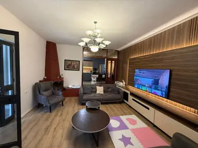 Vilë me qera në Kthesa e Kamzës, Tiranë, 700 m². Foto 5 nga 12