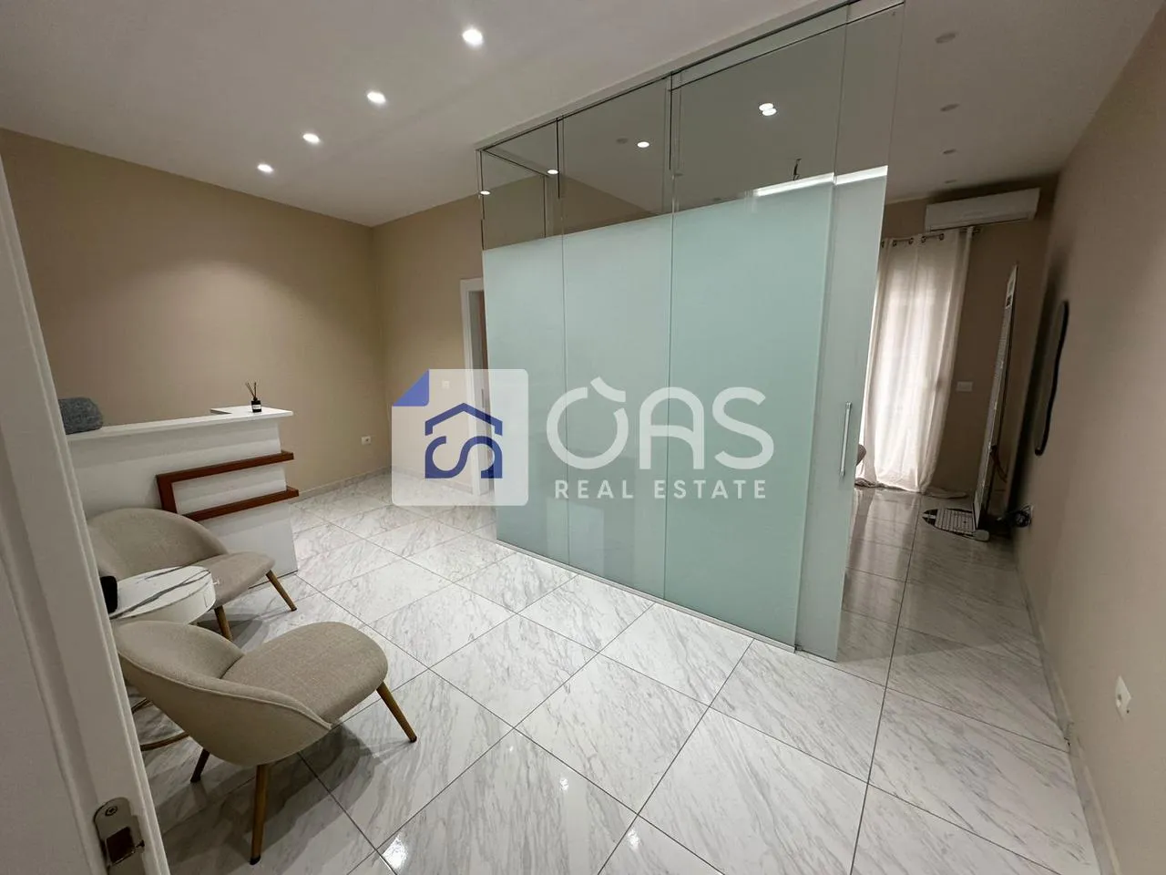 Commercial space for rent in Komuna e Parisit, Tirana, 70 m². Photo 1 of 3