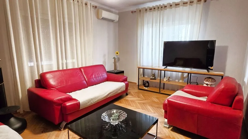 Appartamento 2+1 in affitto a Kodra e Priftit, Tirana, 120 m². Foto 1 di 11
