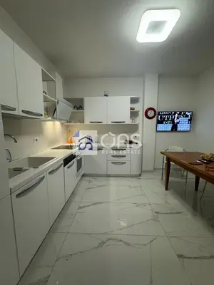 Apartment 3+1 for rent in Rruga e Elbasanit, Tirana, 202 m². Photo 1 of 12