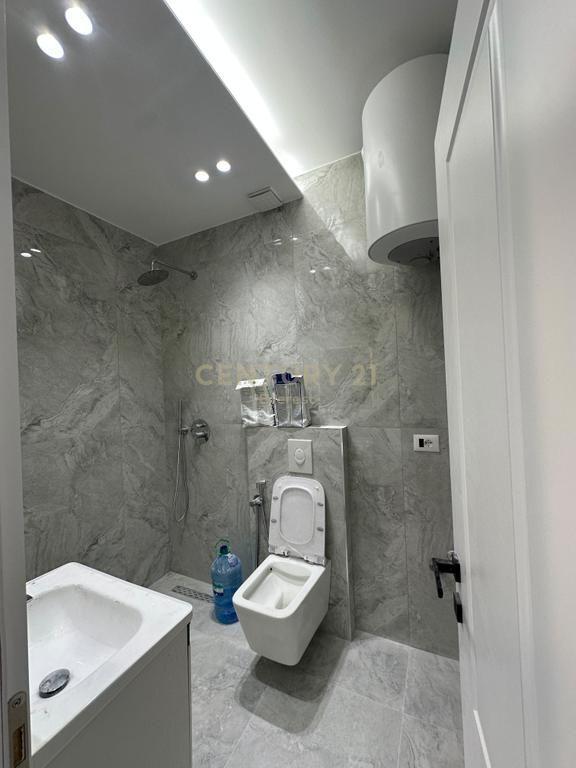 Apartament 1+1 në shitje në Rruga Bardhyl, Tiranë, 61 m²