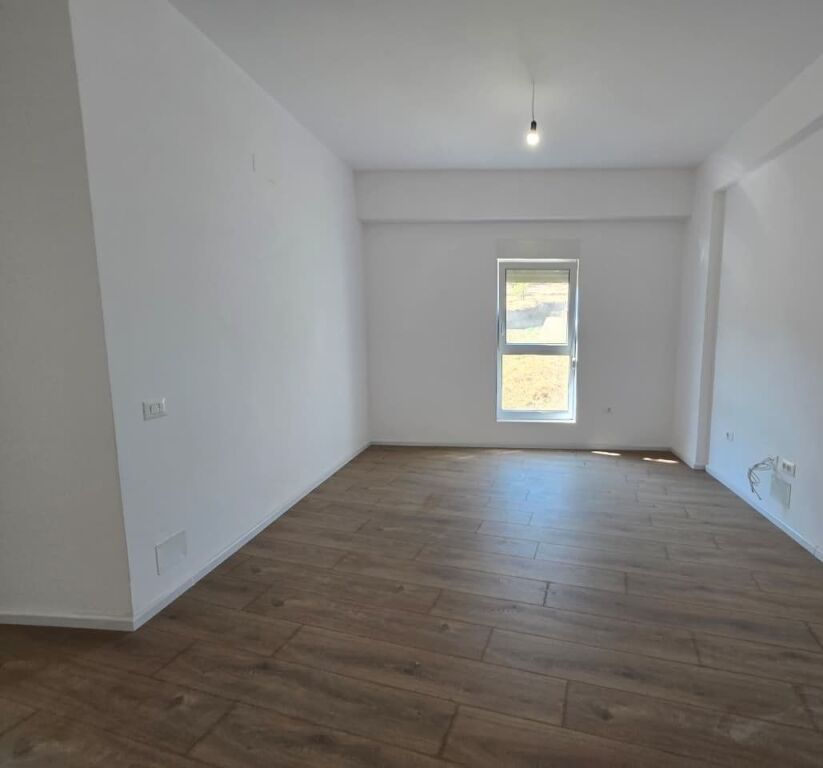 Apartment 2+1 for sale in Ali Demi, Tirana, 74 m²