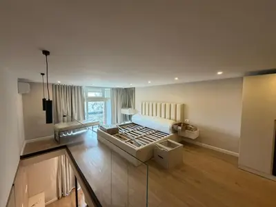 Apartament 1+1 në shitje në Pallati me Shigjeta, Tiranë, 96 m². Foto 3 nga 5