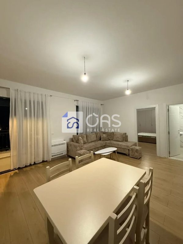 Apartament 1+1 me qera në Bulevardi i Ri, Tiranë, 65 m²