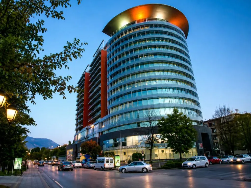 Negozio in vendita a Galeria ETC, Tirana, 50 m². Foto 1 di 3