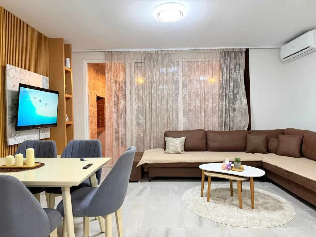 Apartment 1+1 for sale in Gjiri i Lalzit, Durrës, 78 m². Photo 1 of 12
