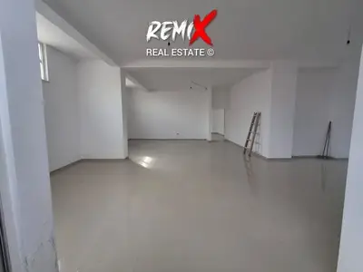 Ambient biznesi në shitje në Durres, Durrës, 200 m². Foto 1 nga 2