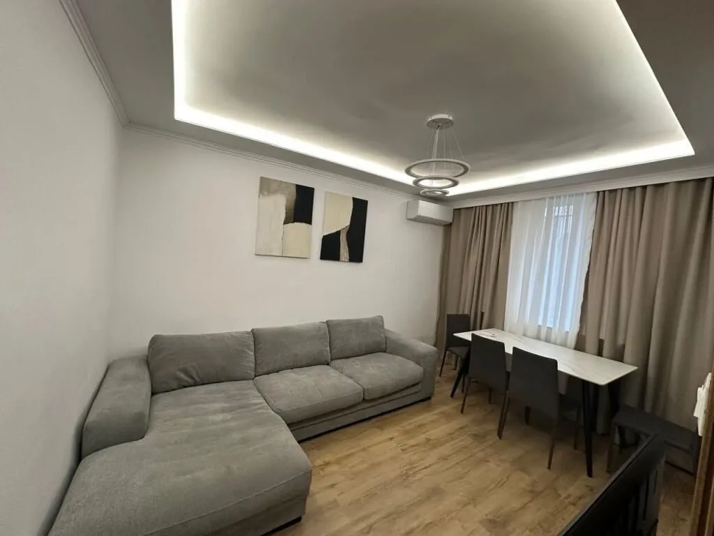 Appartamento 2+1 in affitto a 21 Dhjetori, Tirana, 100 m². Foto 1 di 7