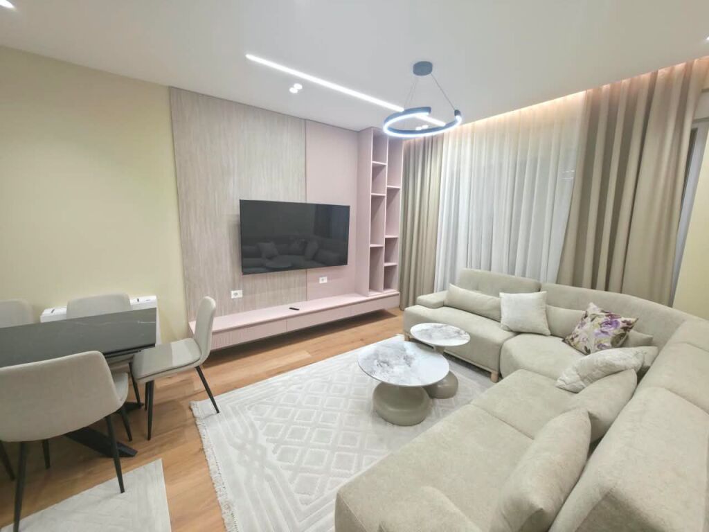 Apartment 2+1 for rent in Materniteti i Ri, Tirana, 91 m²